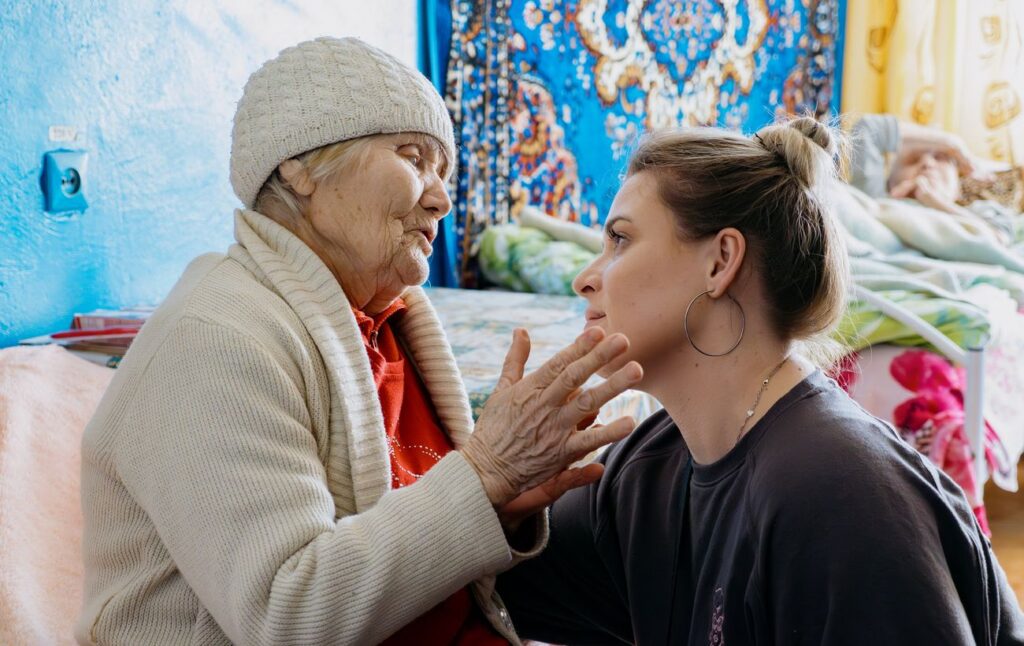 Дві історії, що нагадують про живу людяність: як звичайні речі стають промінчиком світла