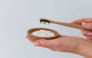Так роблять всі, бо не уявляють: 8 предметів, які не можна мити содою