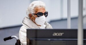 У світі пішла з життя найстаріша обвинувачена: 99-річна секретарка нацистського концтабору
