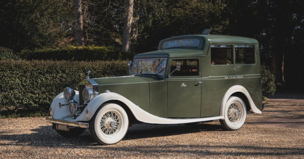 Аукціон пропонує унікальний 90-річний Rolls-Royce, аналог VW Caddy