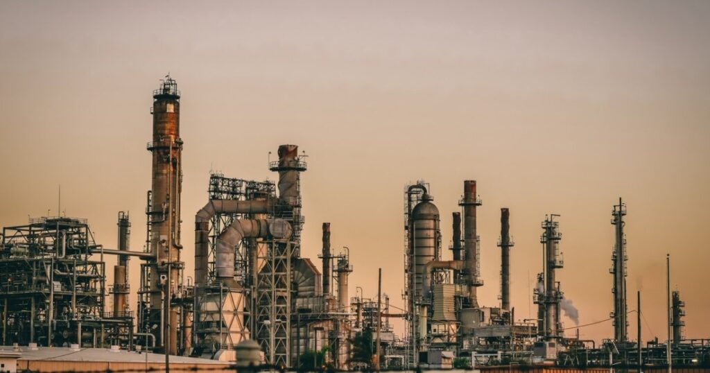 50 доларів за барель: причини значного падіння цін на російську нафту
