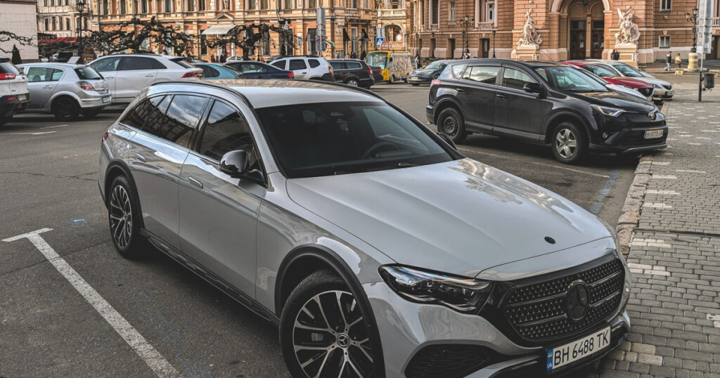 В Україні презентували новий позашляховий універсал Mercedes вартістю 4 мільйони (фото)