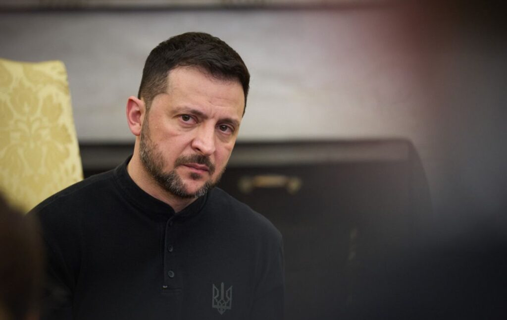 Путінське перемир'я" не витримало й дня. Зеленський повідомив про понад 2000 атак