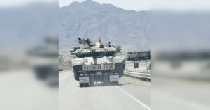 В США зафіксували український танк Т-84, що рухався з полігону: для чого він потрібен американцям