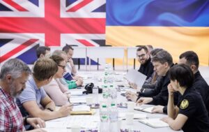 Україна отримує 3 мільярди доларів від Великої Британії через активи Росії: на що витратять ці funds