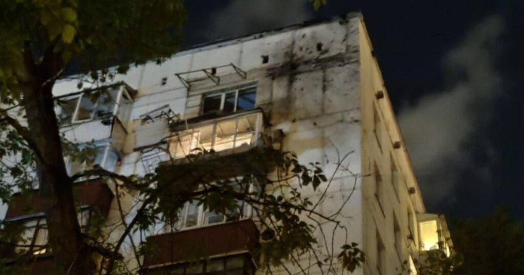 Дронами атакують Москву: подробиці удару по багатоповерхівці в другу ніч поспіль