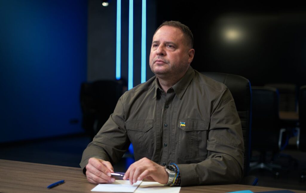 Танкерний флот та інше: Єрмак поділився сподіваннями щодо нових санкцій ЄС на адресу Росії