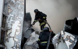 Постраждалі в Чернігові та руйнування в Одесі й Харкові: деталі наслідків нічної дронової атакі