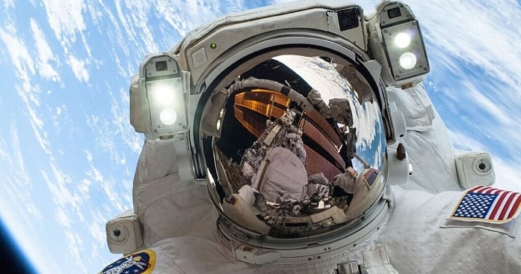 Вчені NASA виявили, як космічні подорожі впливають на зір людини
