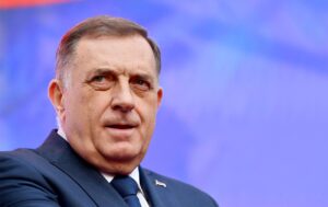 В Боснии скасували ордер на арешт лідера Республіки Сербської Додика: що сталося