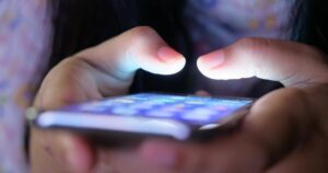 Обережно: телефони Android можуть бути під загрозою через "невидимі" програми