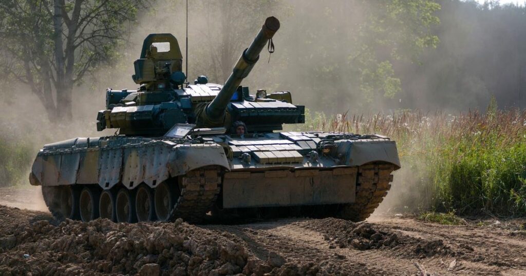 У Запорізькій області очікують активізацію атак: ЗС РФ здійснюють масові переміщення через Маріуполь