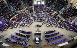 Партія Шольца має намір заборонити "Альтернативу для Німеччини", Мерц виступає проти – ЗМІ