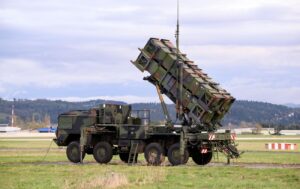 Patriot, Hellfire, Stinger: NBC повідомляє про зупинені постачання США для України