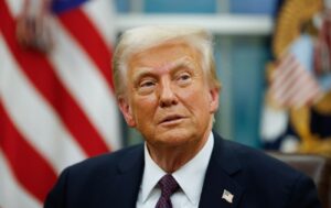 Трамп: США продолжают military aid Україні