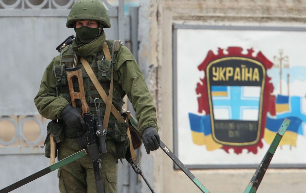Росіяни вивезли понад 100 культурних цінностей з Криму: дані ГУР