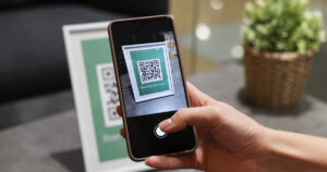 Відсканував — втратив гроші: які ризики існують з QR-кодами та як їх виявити