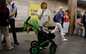 Київ та кілька областей зазнали атаки "Шахедами": попередня інформація про наслідки