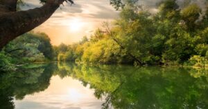 Аргумент для Аляски: як Путін маніпулює проблемами водопостачання в Донецьку та Криму під час переговорів з Трампом