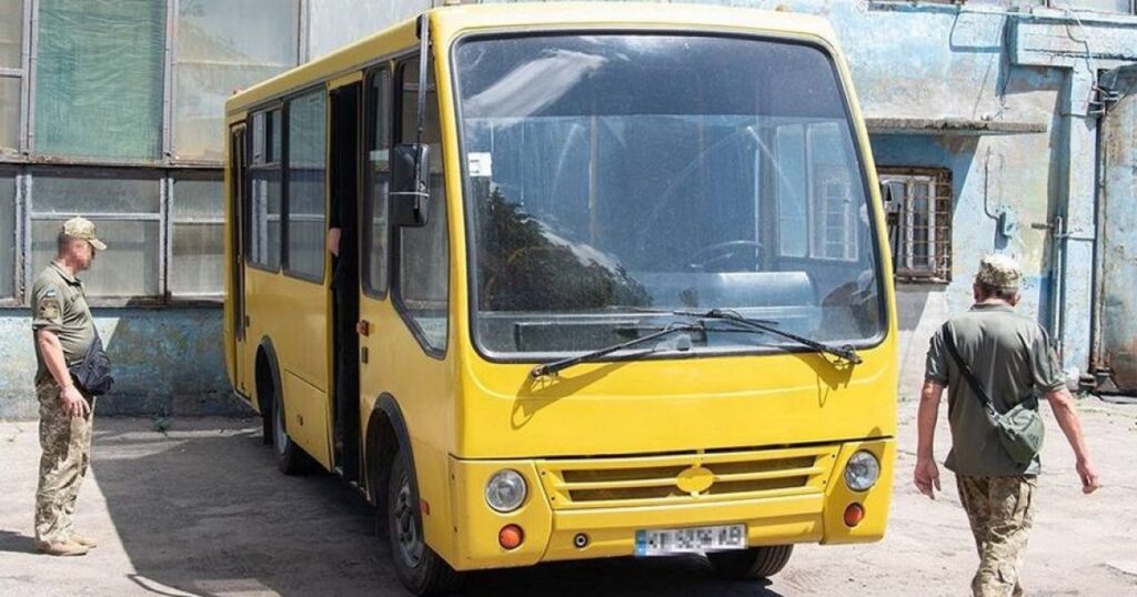 Удари ЗС РФ по ТЦК: в Україні можуть з'явитися мобільні військові комісаріати
