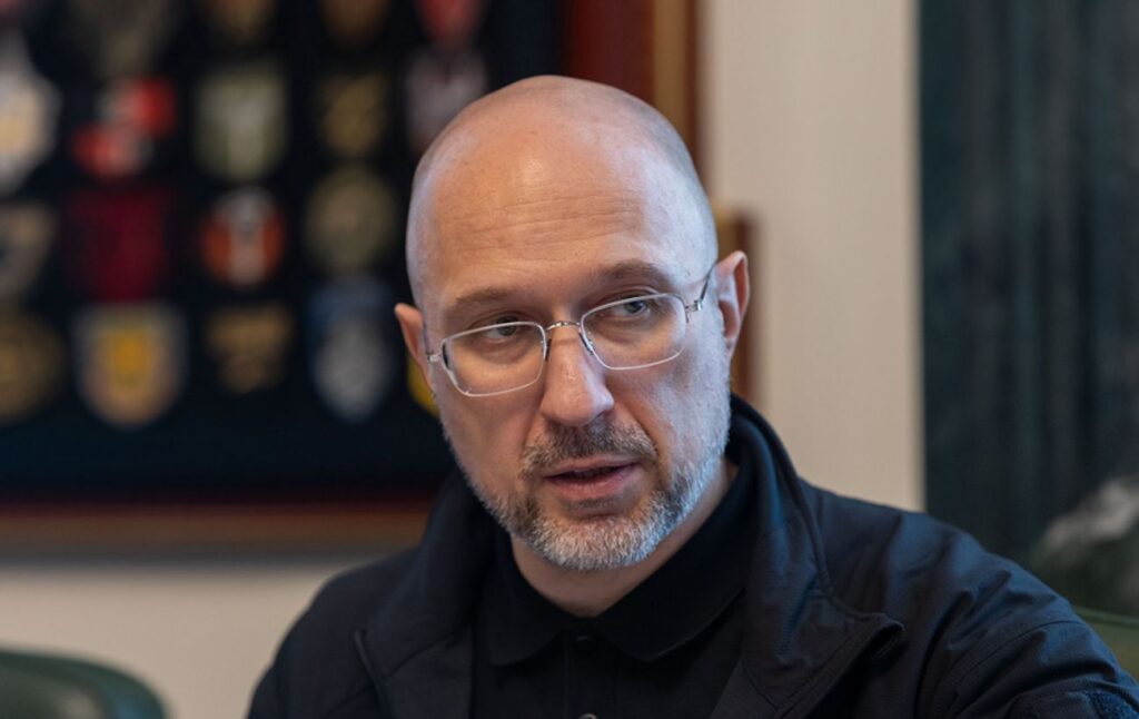 Електронну чергу до ТЦК запроваджено на постійній основі: деталі від Шмигаля
