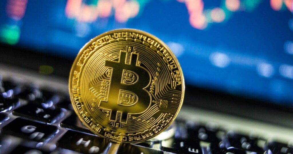 Bitcoin досяг нового рекорду: яка нині його ціна