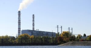 Трипільська ТЕС на Київщині зазнала атаки російських "Шахедів": сильні вибухи та проблеми зі світлом