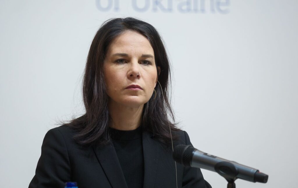 Бербок розглядає можливість направлення миротворців ООН в Україну