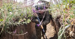 Ситуація серйозна, з потенційним погіршенням: ЗС РФ здійснюють натиск на Лиман з північного та східного напрямків, — військовий