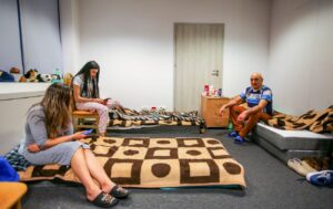 Тимчасове житло та підтримка: плани України для повертаючихся з Польщі
