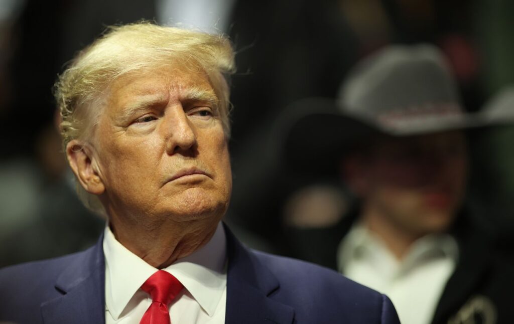 Трамп висловив намір направити війська до "постраждалого від війни" Портленда