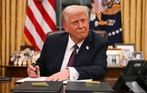 Не лише Україна: як економіка та вибори формують політику Трампа