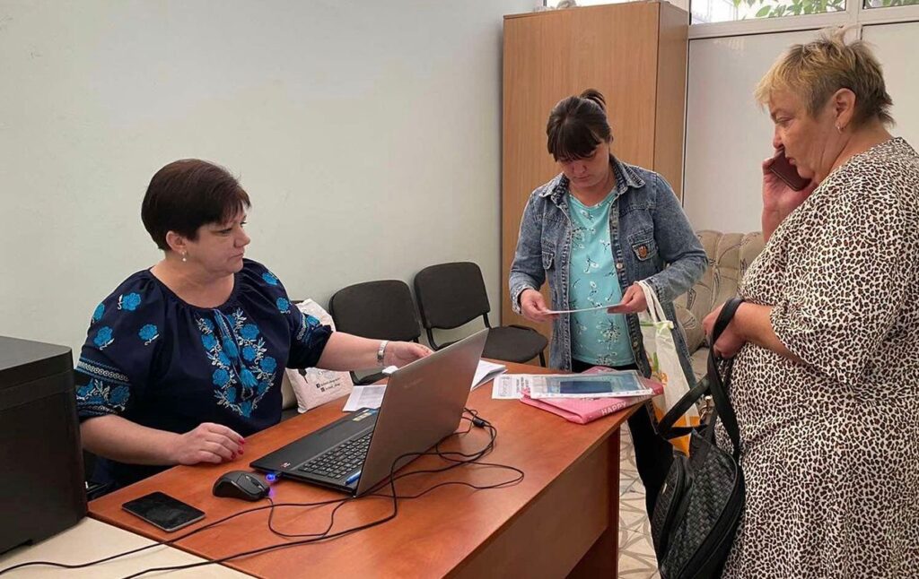 Способи підтвердження трудового стажу для пенсії при втраті трудової книжки: пояснення ПФУ