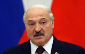 Лукашенко попереджає Зеленського про можливий удар по Банковій після переговорів з Путіним
