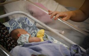 В Україні безкоштовно обстежують дітей на 21 рідкісну хворобу: інформація для батьків