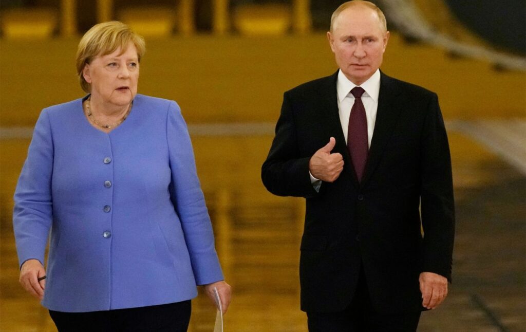 Spiegel: Ангела Меркель відіграла значну роль під час вторгнення Росії в Україну
