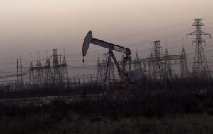 Ціна на нафту різко зросла після відомостей про рішення Трампа зупинити імпорт з РФ до Індії