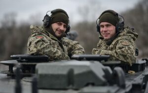 За добу на фронті знищено 18 російських артсистем та 870 солдатів противника