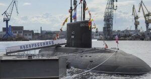 Під побережжям Франції з'явилася субмарина "Новоросійськ", носій "Калібрів", яка ламається двічі на місяць
