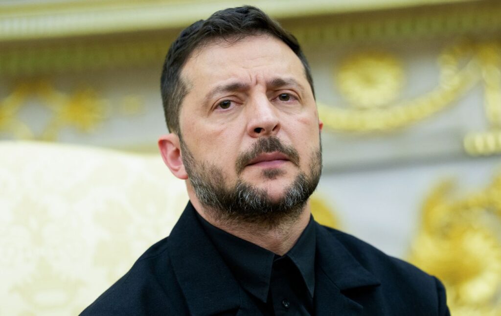 Зеленський переконаний, що наступ росіян на сході України буде фінальним, - Politico