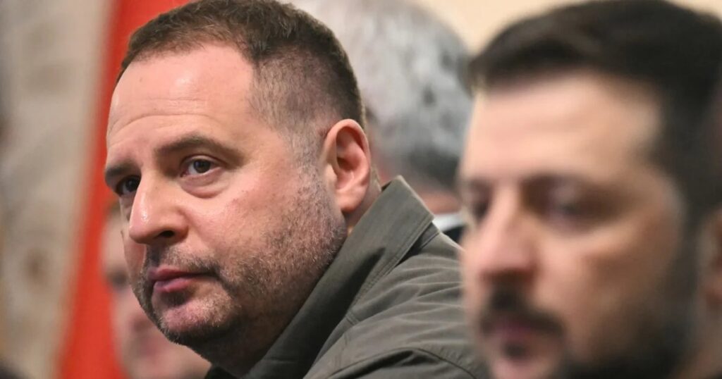 Зеленський не погодиться на передачу українських територій заради миру, підтвердив Єрмак