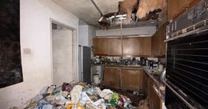 $1,2 млн за занедбаний дім: на аукціоні пропонують "будинок-смітник