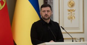 Зеленський не відкидає ідею тристоронньої зустрічі зі США та РФ на фоні відсутності мирної угоди