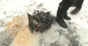 У Києві двигун "Шахеда" влучив у вікно автомобіля, розбивши водійське скло — ЗМІ
