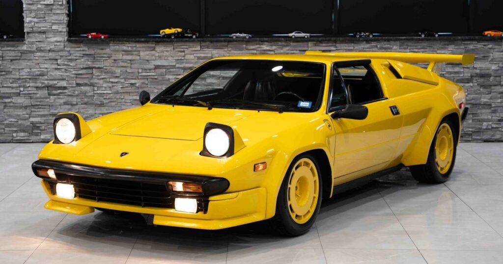 Знайдений рідкісний суперкар Lamborghini 80-х, молодший брат Countach у відмінному стані