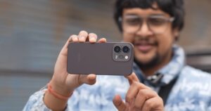 Компактний Android-смартфон з відмінною камерою: яку модель обрати