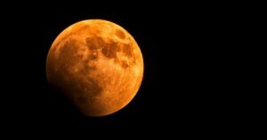 Правильна фотографія Місяця: корисні поради та трюки
