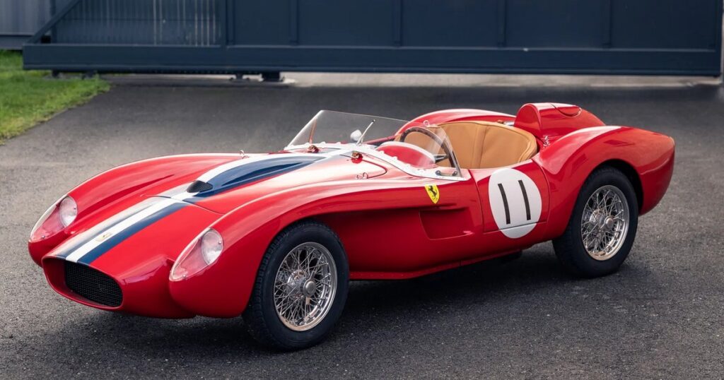 Дитяча Ferrari продана за ціну, як у справжнього суперкара