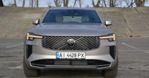 Новий флагман: Volvo готує до виходу гіганта, щоб змагатися з BMW X7