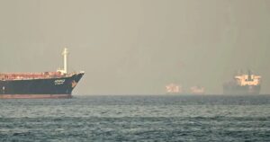 Франція направить військові кораблі до Ормузької протоки, — Макрон